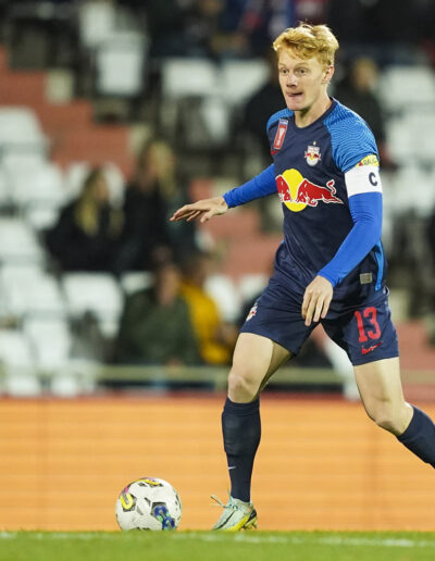 Beim Fußballspielen: NICOLAS SEIWALD (RED BULL SALZBURG); © FOTObyHOFER/CHRISTIAN HOFER, 19.10.2022